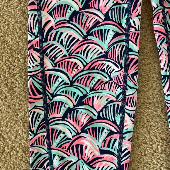 Lilly Pulitzer Weekender Legging Luxletic Seaside Aqua Neptune Nets Blue Small S - Picture 3 of 5
